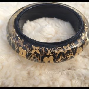 Louis Vuitton Bracelet-Bangle